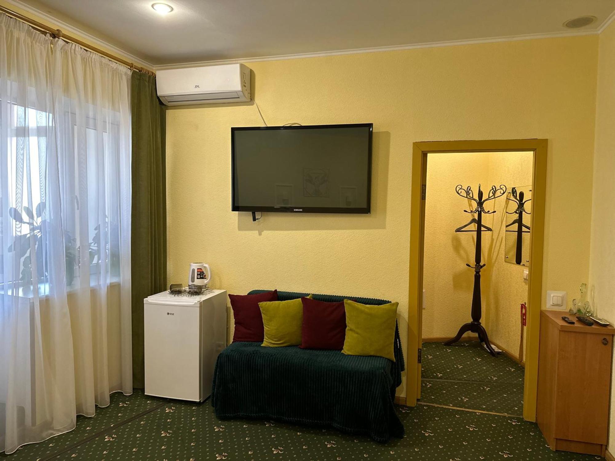 Randevu Otel Zhytomyr Dış mekan fotoğraf