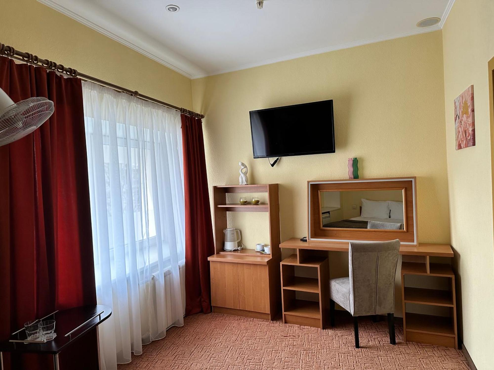 Randevu Otel Zhytomyr Dış mekan fotoğraf